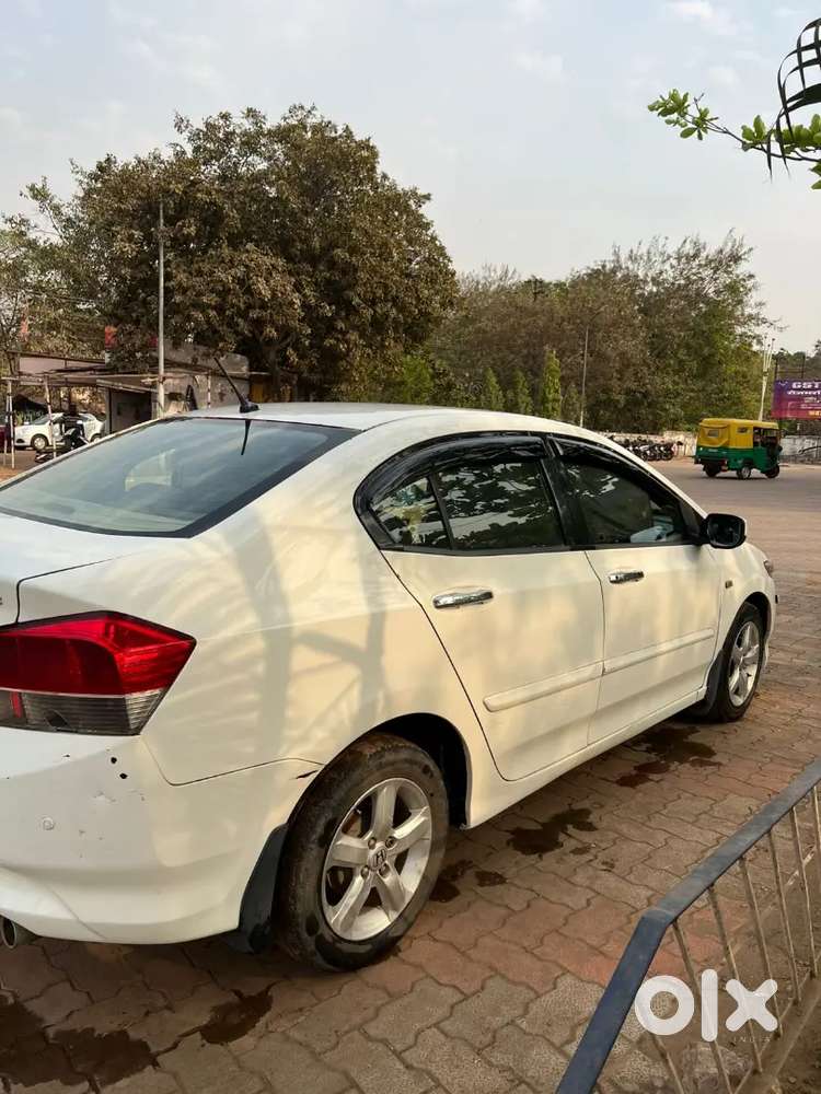 Honda City Top Model, Doctor Driven Single Hand Used. 15+kmpl Average