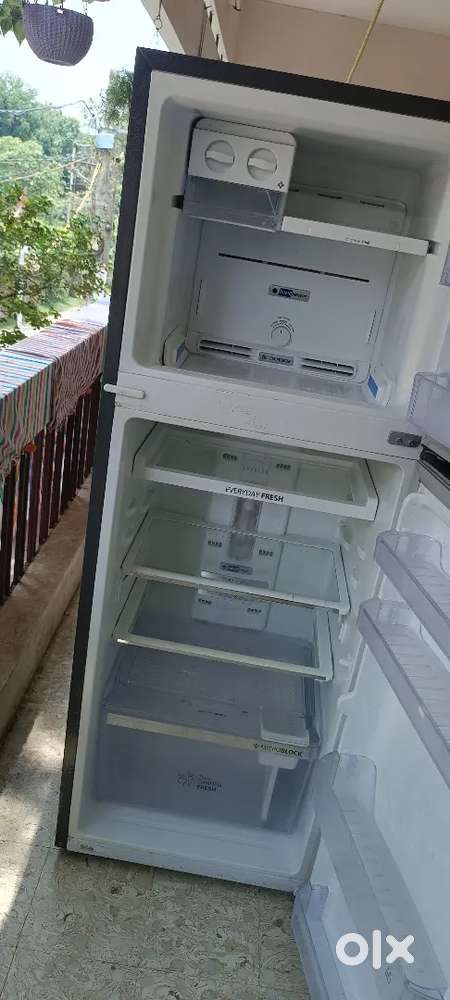 Cooling nahi hai, Whirlpool 340 liter 4 star Fridge - Fridges in