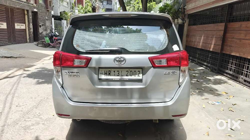 Toyota Innova Crysta 2.8zx At Top Model 2017 Diesel