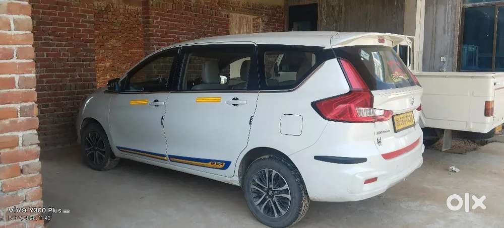 Maruti Suzuki Ertiga 2024 Petrol Well Maintained