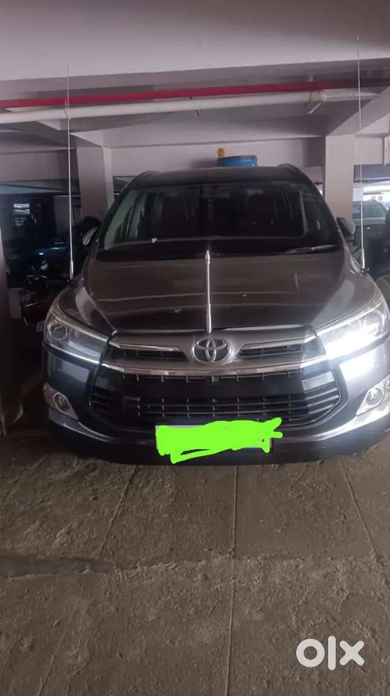 Toyota Innova Crysta 2017 Diesel 258000 Km Driven