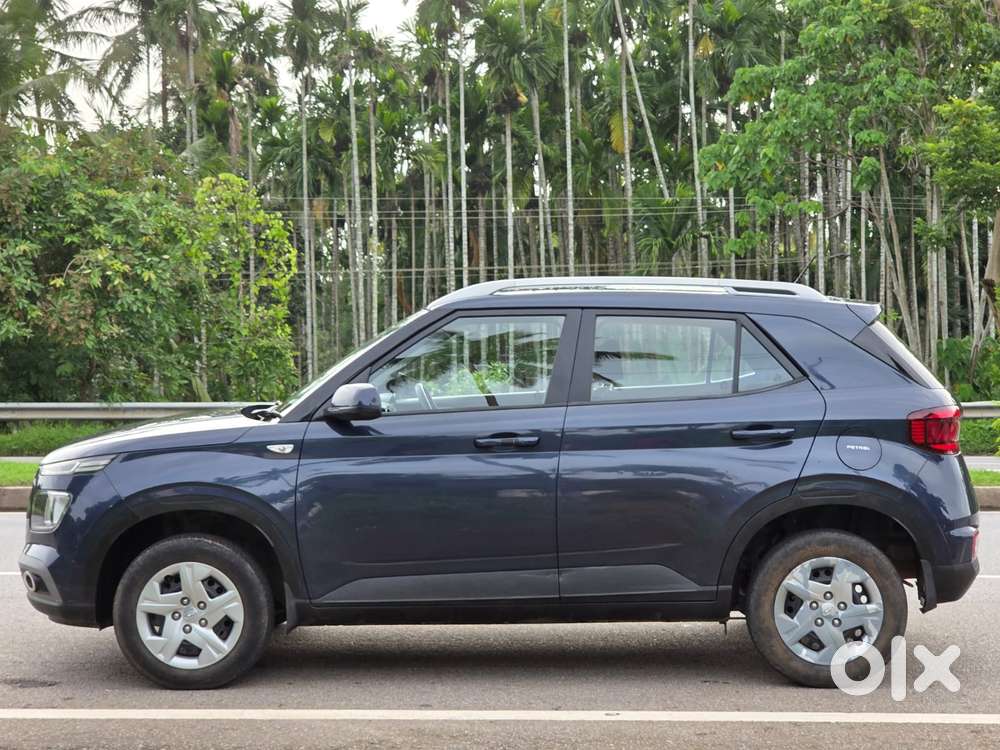 Hyundai Venue S, 2021, Petrol