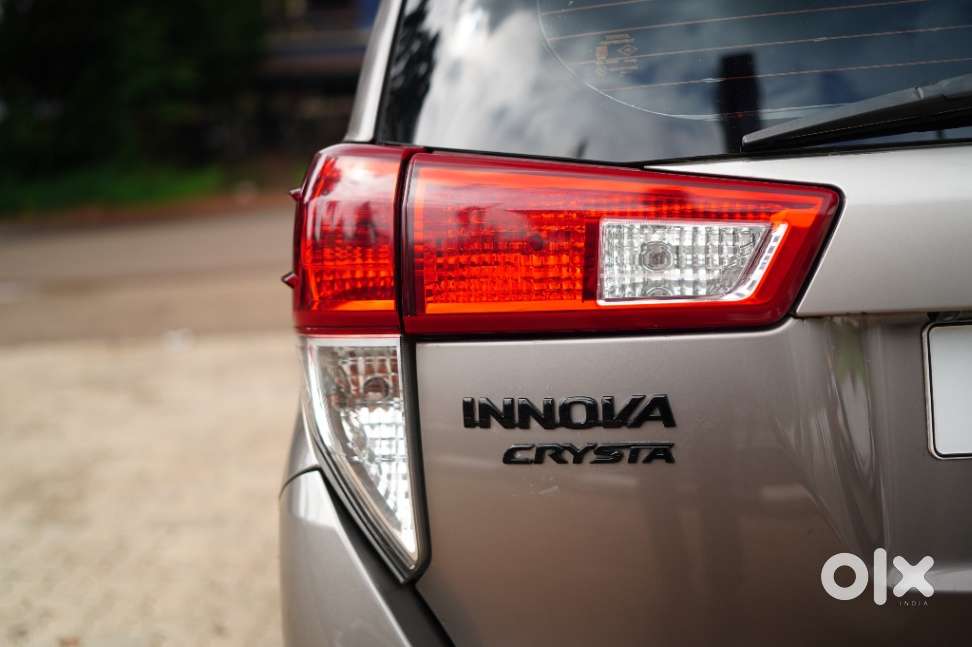 Toyota Innova Crysta 2.8z Automatic, 2016, Diesel