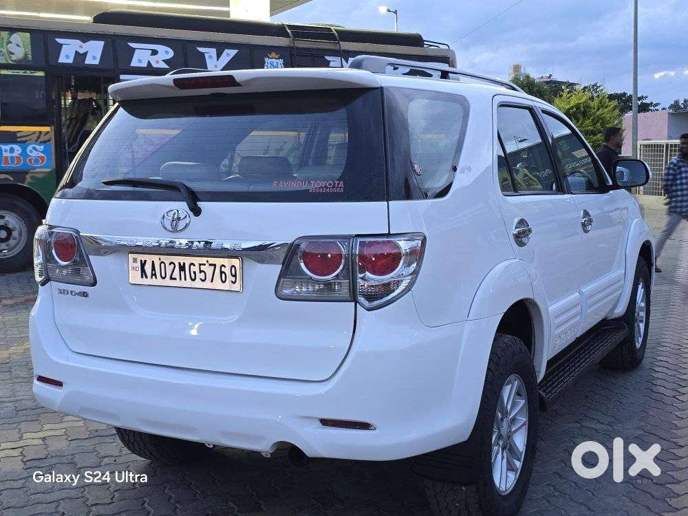 Toyota Fortuner 3.0 4x4 Manual, 2012, Diesel