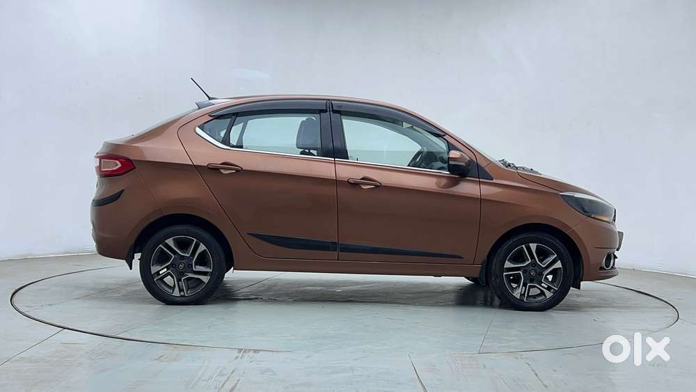Tata Tigor Xza, 2018, Petrol