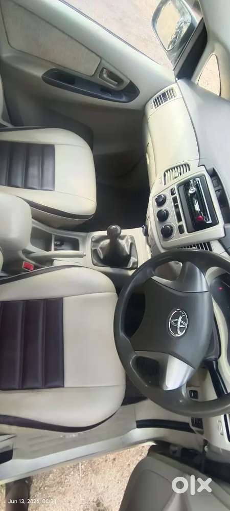 Toyota Innova 2013 Diesel 240000 Km Driven