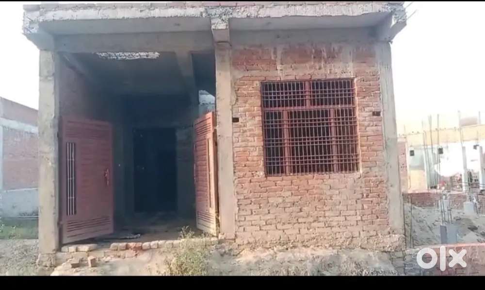 House in jhunsi munsi ka purawa