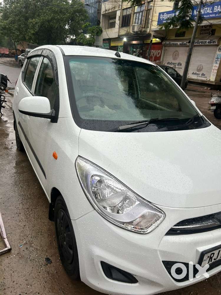 Hyundai I10 2012 Petrol 76000 Km Driven
