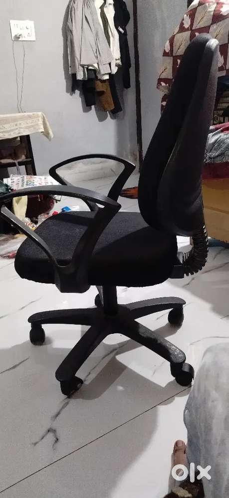 Office Revolving Chair Black - Good condition Study/Office Use