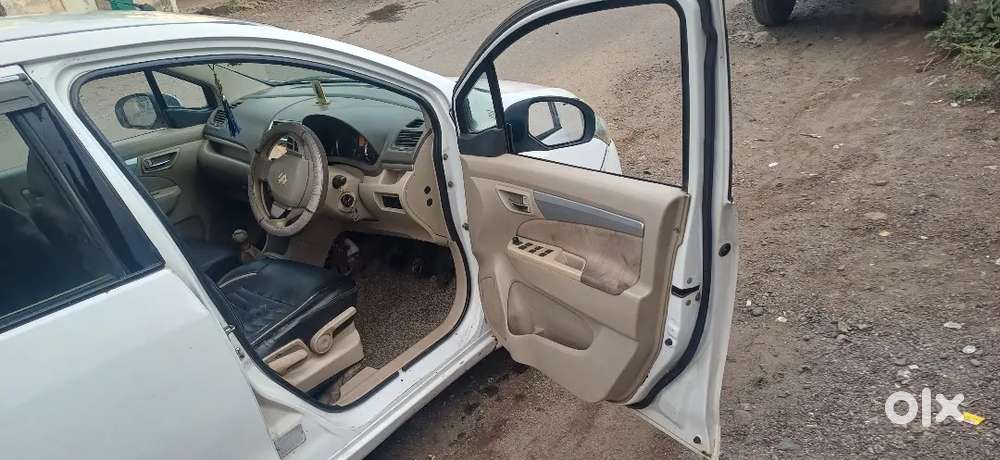 Maruti Suzuki Ertiga 2013