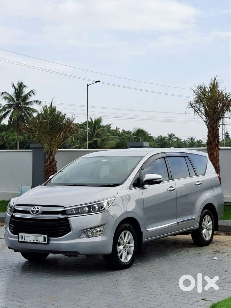 Toyota Innova Crysta 2.8z Automatic, 2016, Diesel