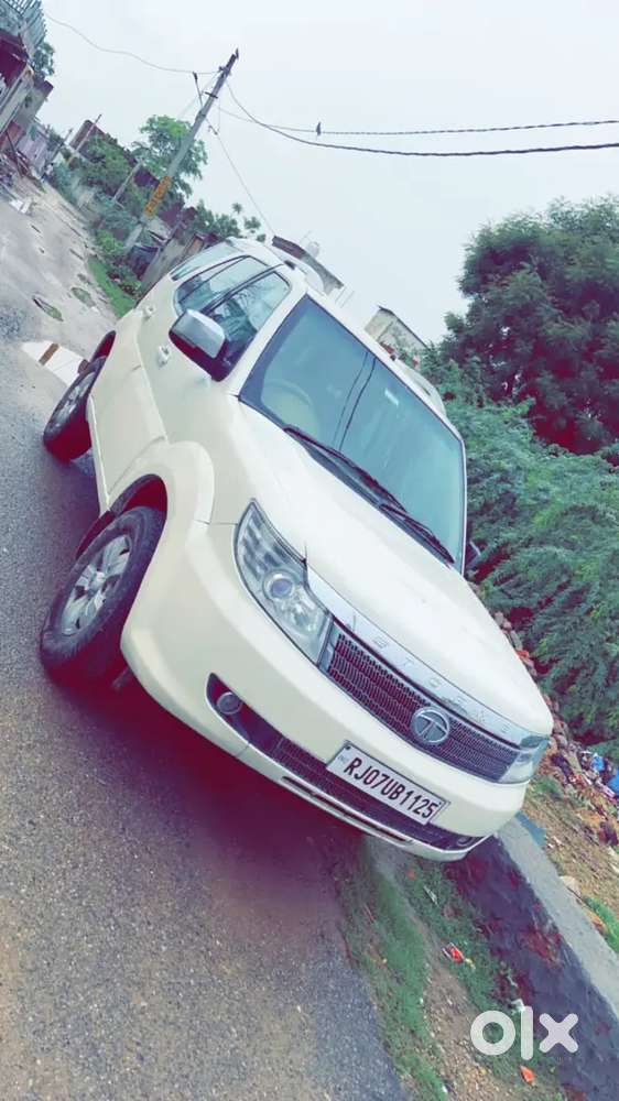 Tata Safari Storme 2013 Diesel 100000 Km Driven