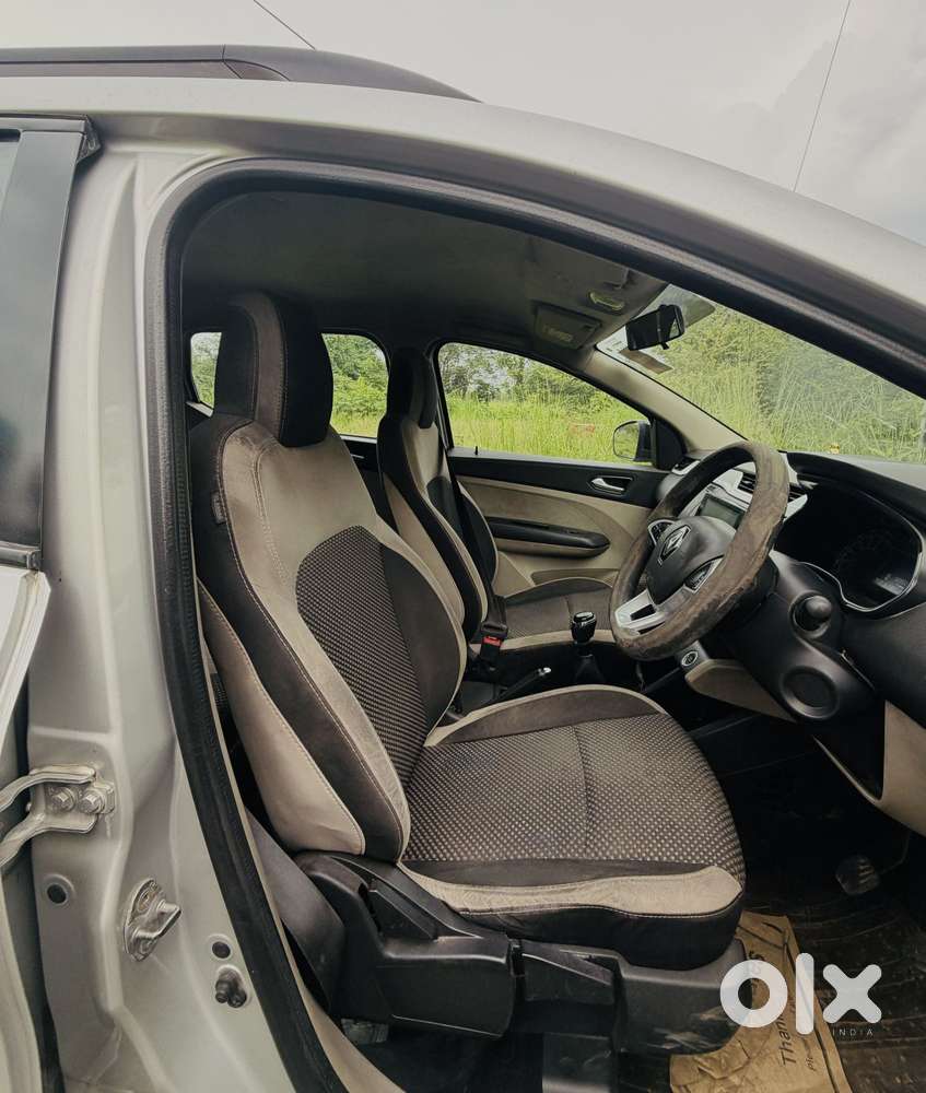 Renault Triber Rxz, 2022, Petrol