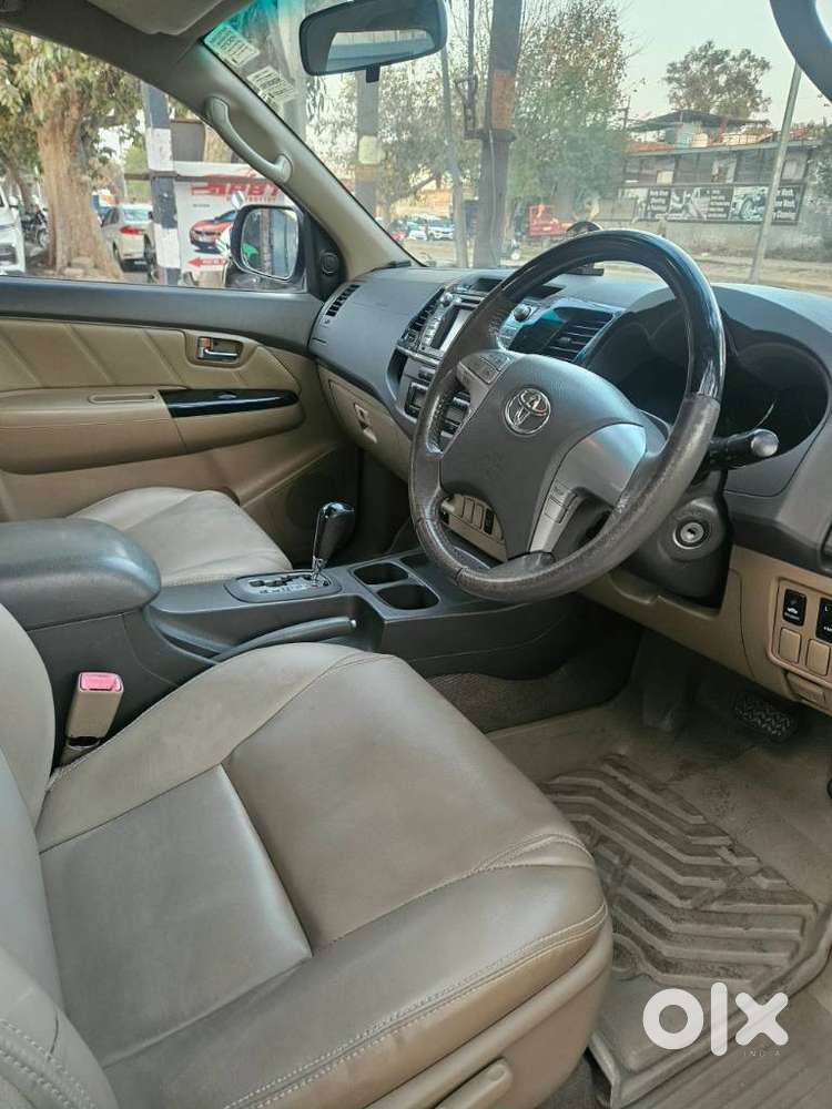 Toyota Fortuner 3.0 4x2 Automatic, 2013, Diesel