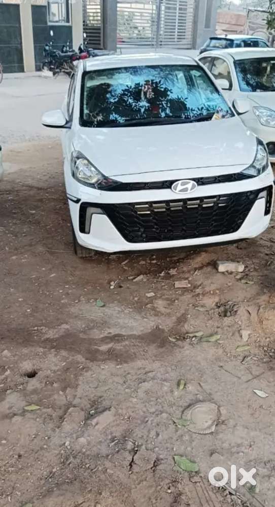 Hyundai Aura 2024 Lpg 37000 Km Driven