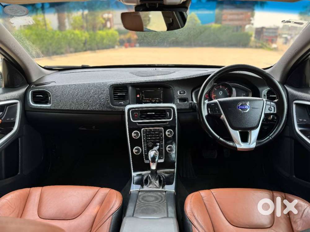 Volvo S60 D5 Inscription, 2016, Diesel