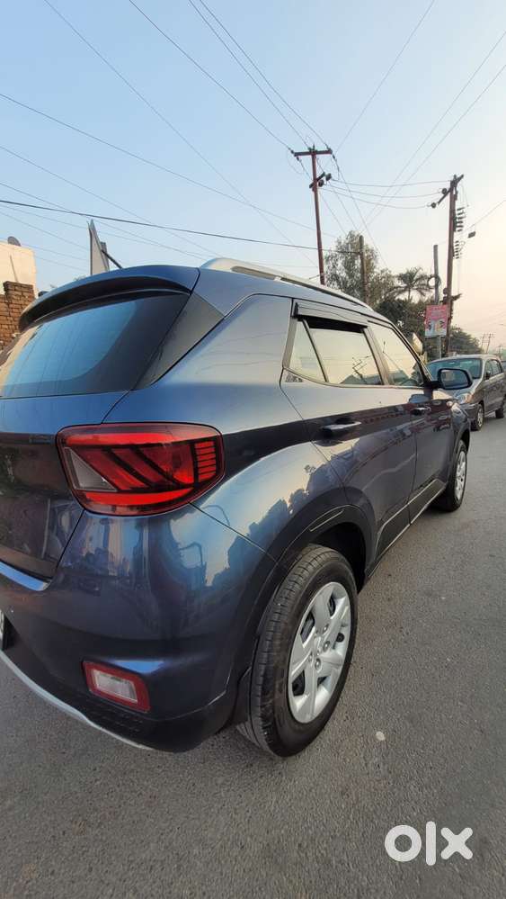 Hyundai Venue 1.2 S Plus, 2021, Petrol