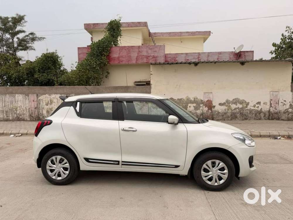 Maruti Suzuki Swift Vxi Optional, 2021, Petrol