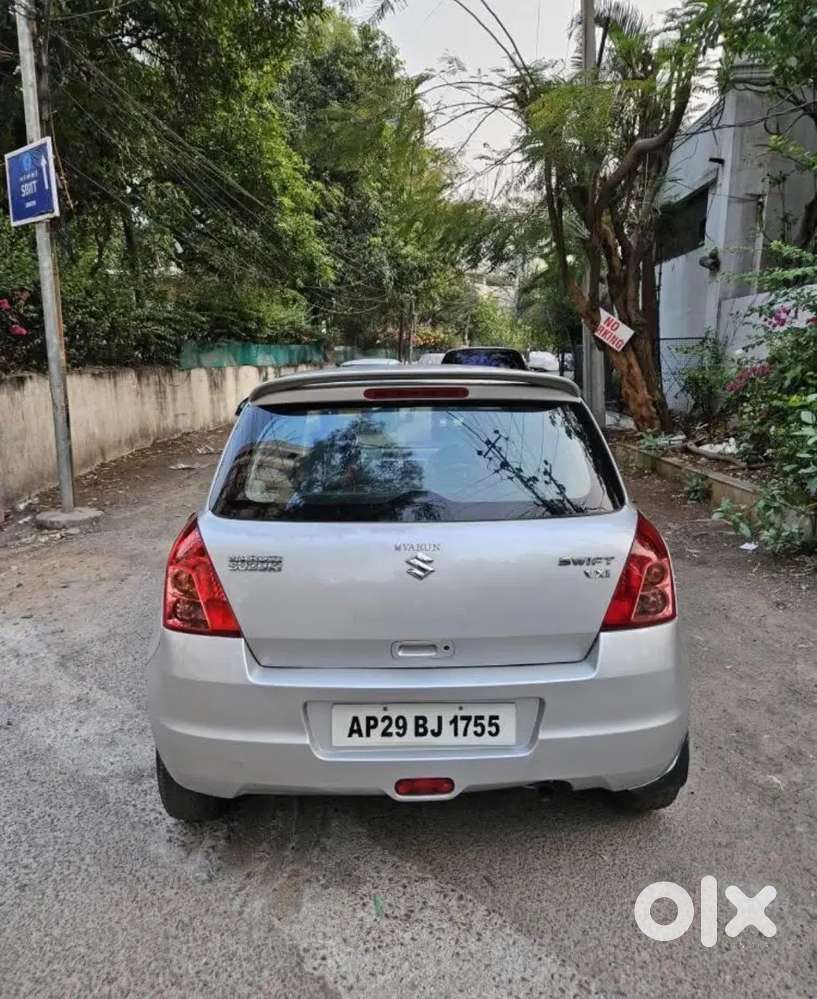 Maruti Suzuki Swift 2010 Diesel 93000 Km Driven