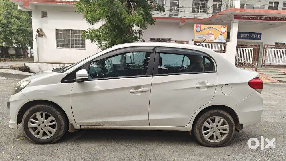 Honda Amaze Vx(o)2014 Diesel Well Maintained