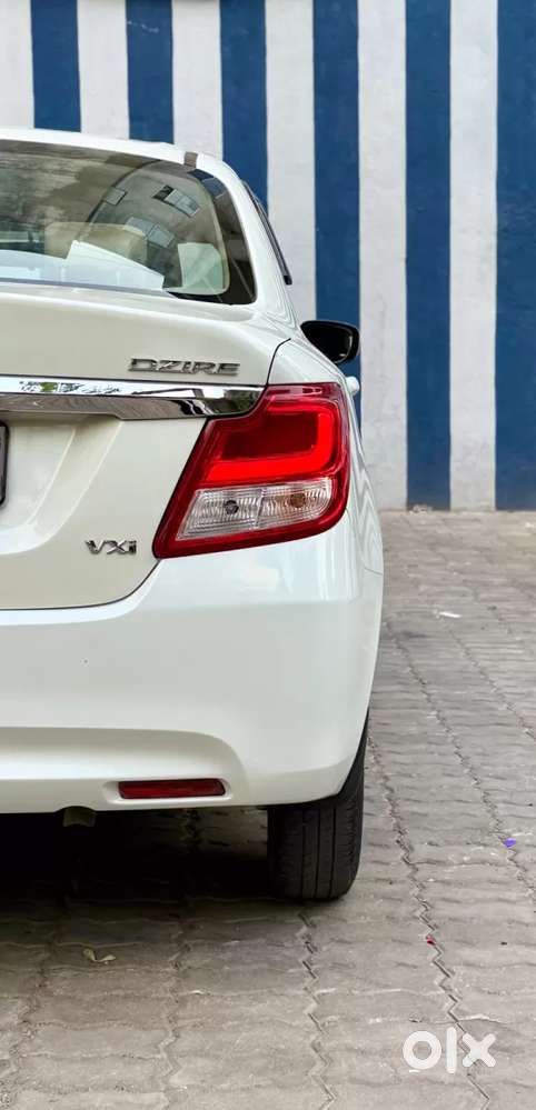 Maruti Suzuki Dzire 1.2 Vxi Amt, 2019, Petrol