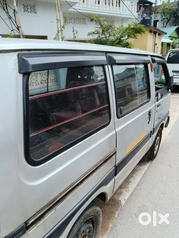 Maruti Suzuki Omni 2011