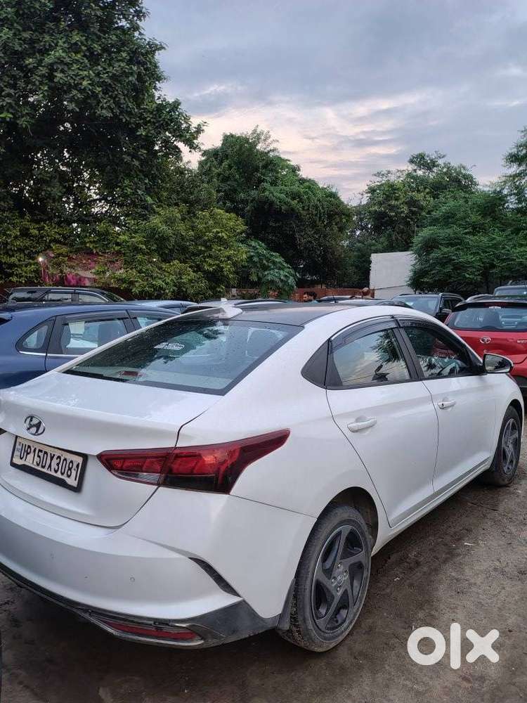 Hyundai Verna 1.5 S Vtvt, 2022, Petrol