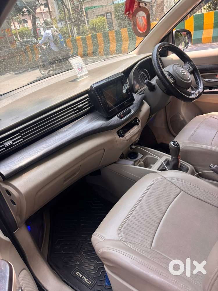 Maruti Suzuki Ertiga Zxi Cng 2024, Push Start, Black Colour