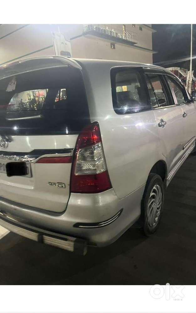 Toyota Innova 2010 Diesel Well Maintained