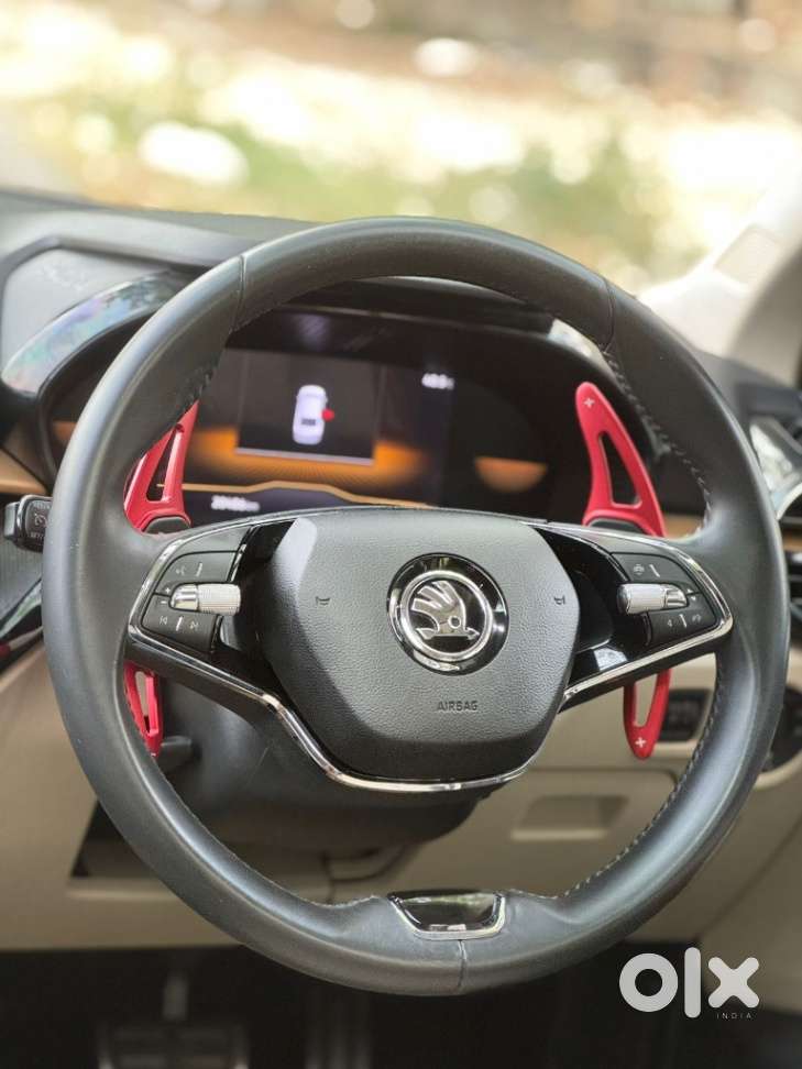 Skoda Slavia 1.0 Tsi Style, 2023, Petrol