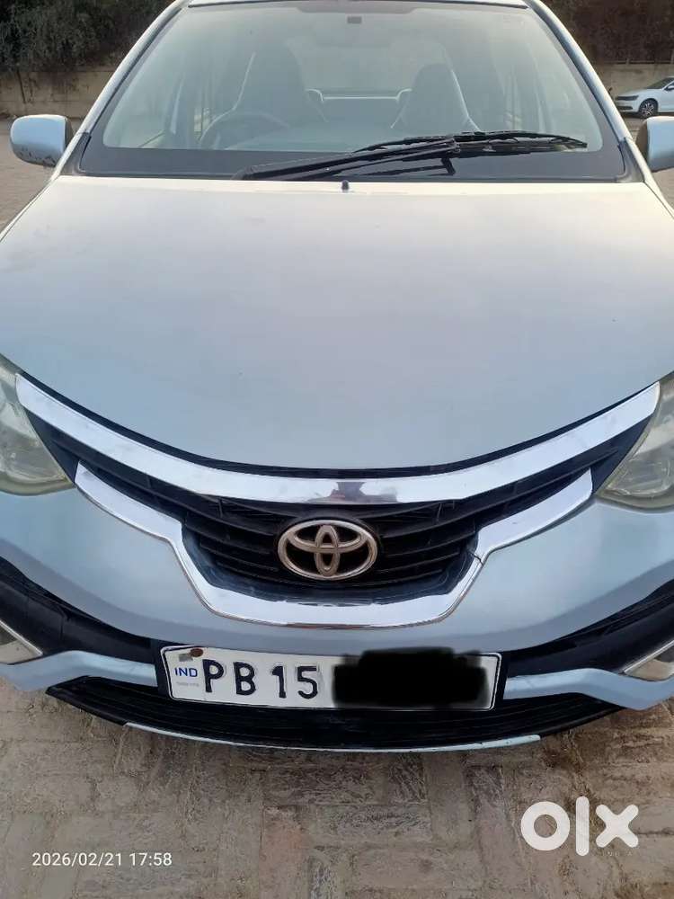 Toyota Etios Liva 2012