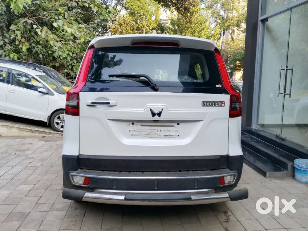 Mahindra Scorpio N Z8 Petrol At 7 Str, 2025, Petrol