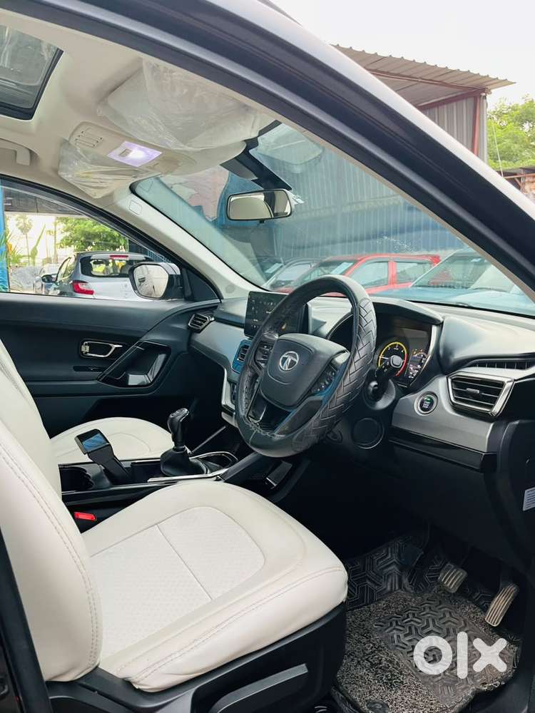 Tata Safari 2.0 Kryotec Xt Plus Dark Edition, 2023, Diesel