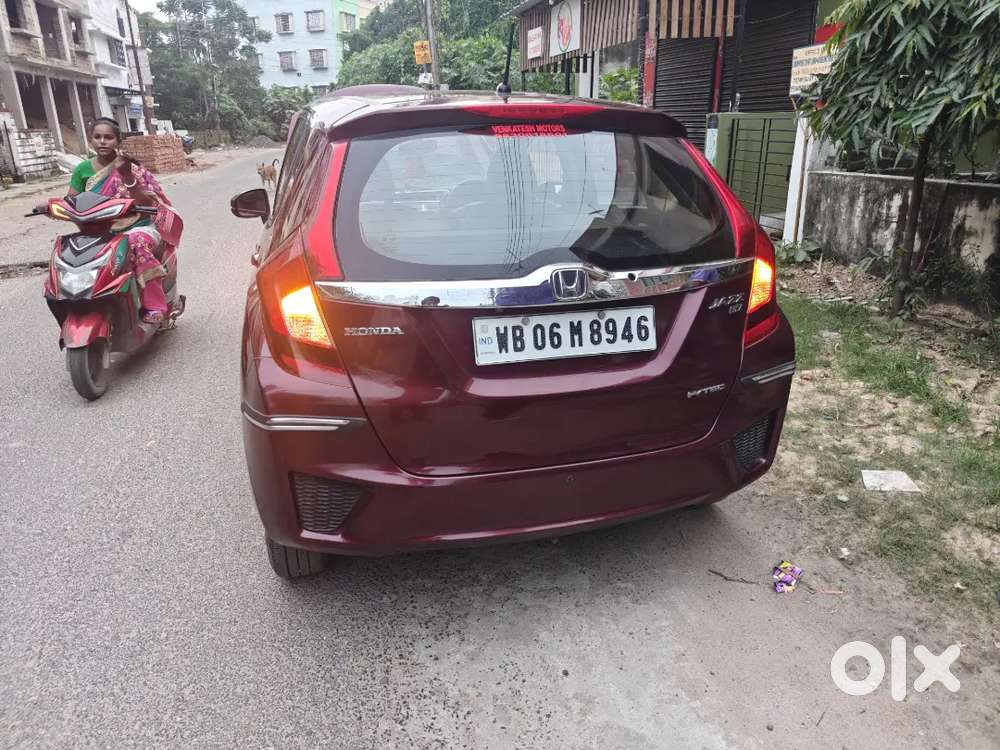 Honda Jazz Petrol 2016 Km Driven 37800