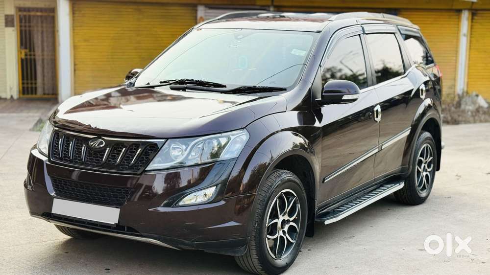 Mahindra Xuv500 W8, 2016