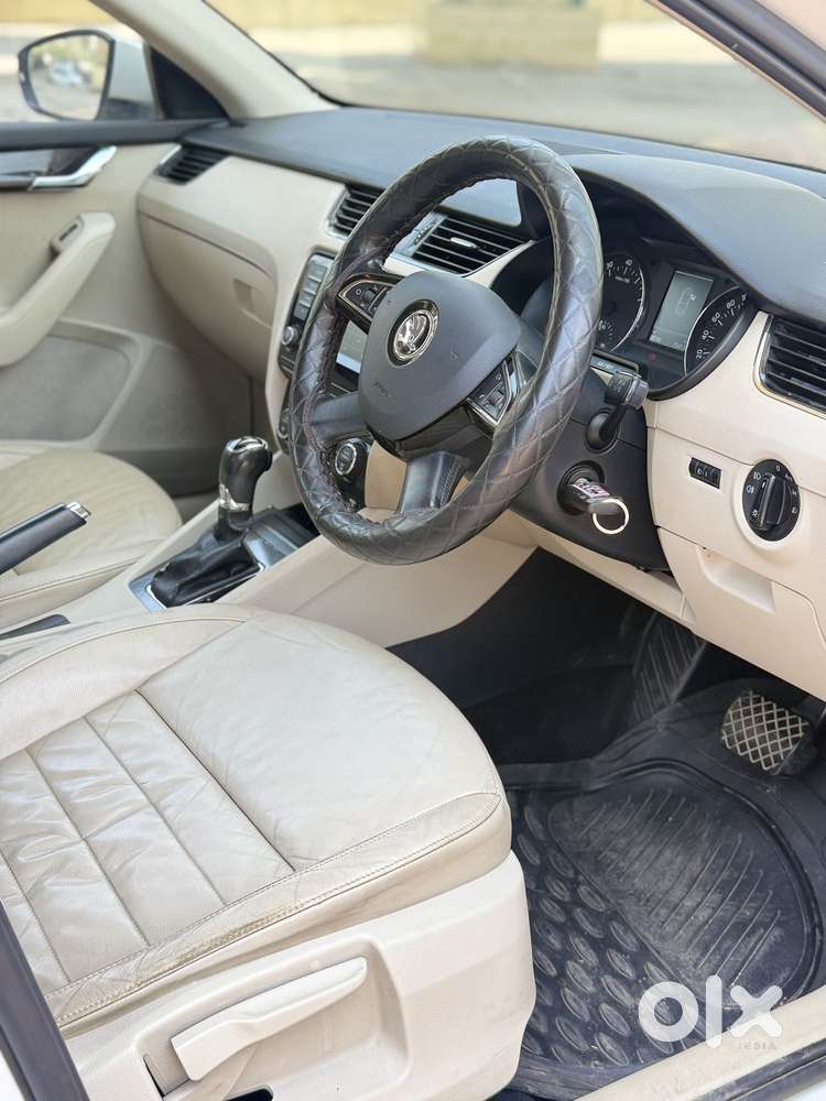 Skoda Octavia Ambition Plus 1.8 Tsi At, 2013, Petrol