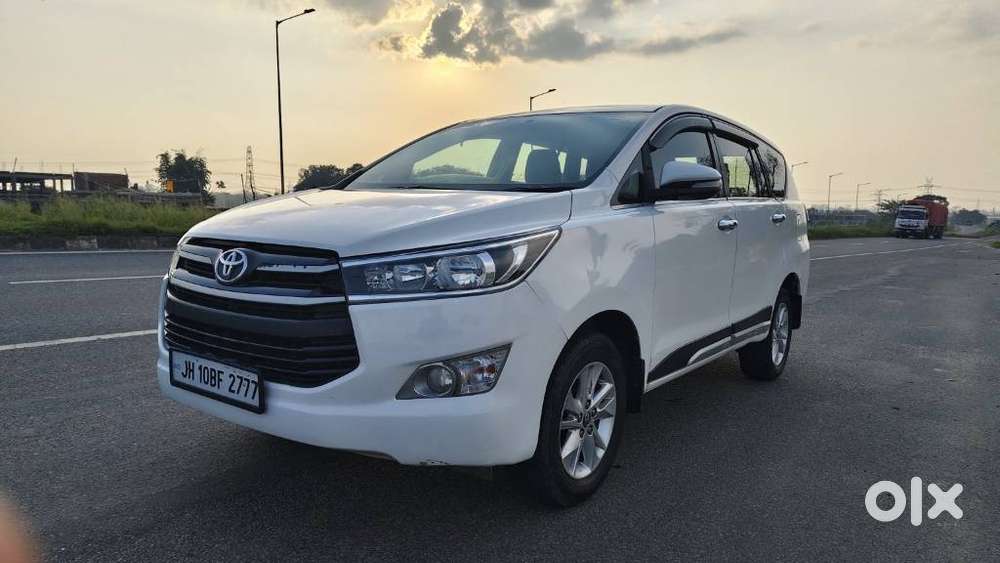 Toyota Innova Crysta 2.4 G Mt, 2017, Diesel