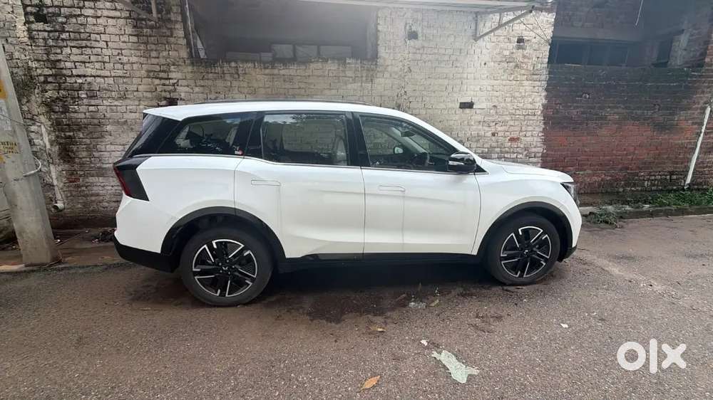 Mahindra Xuv 7xo Ax7 2026