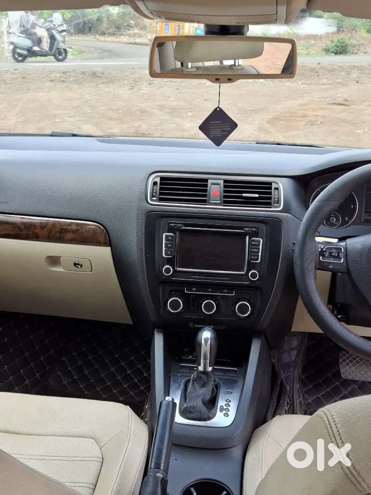 Volkswagen Jetta 2012 Car