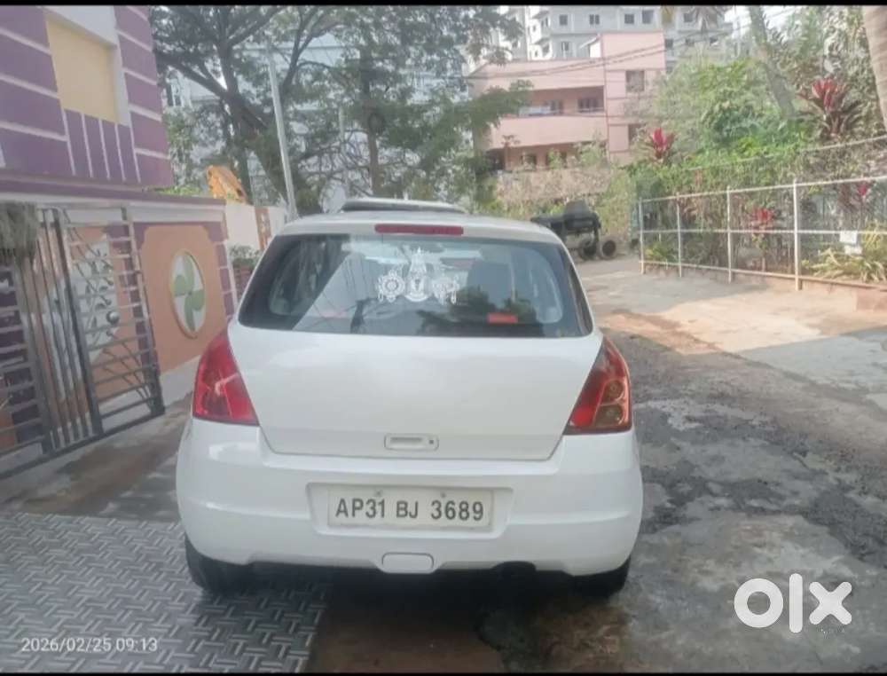 Maruti Suzuki Swift 2010 Diesel 114000 Km Driven