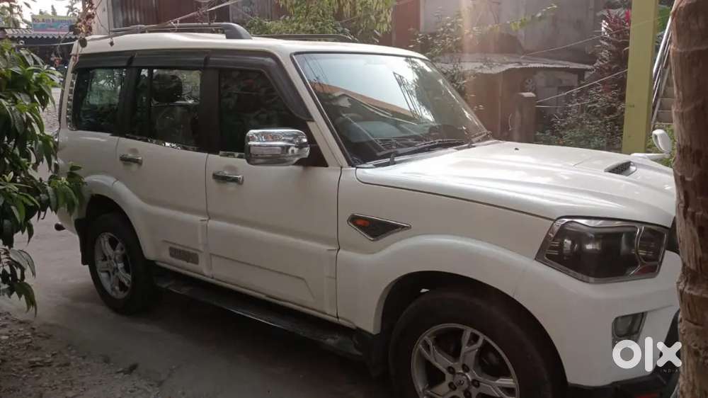 Mahindra Scorpio 2015