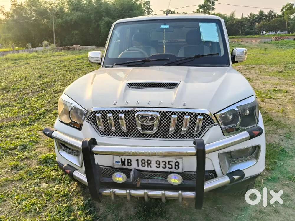 Mahindra Scorpio 2017 Petrol 732201 Km Driven