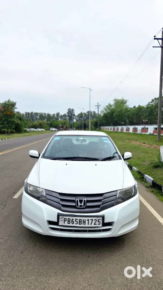 Honda City 2009
Passing 2029 Cng Fitted On Rc Insurance Valid
