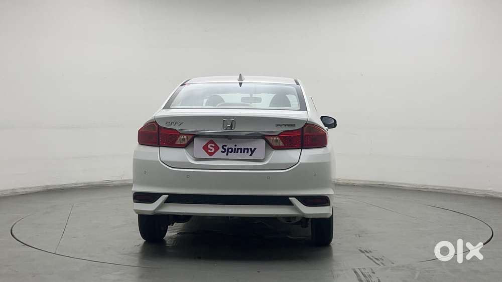 Honda City 1.5 V 4th Gen I-vtec Mt, 2023, Petrol