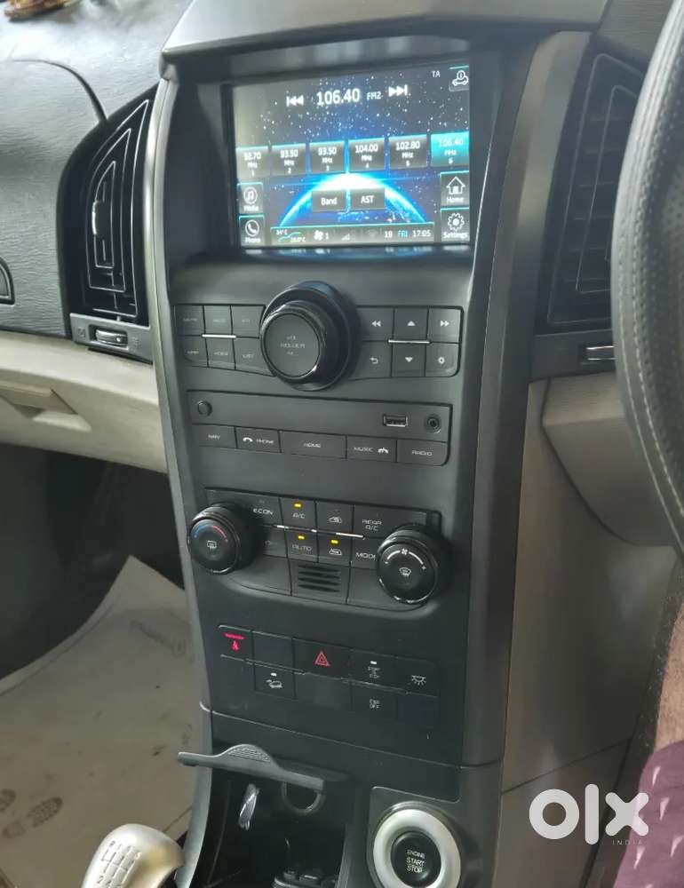 Xuv500 W8 2017- Company Service.