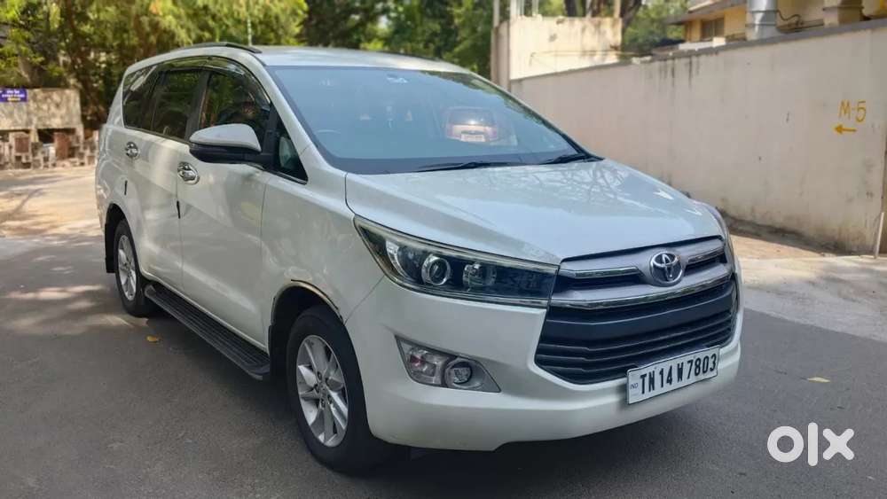 Toyota Innova Crysta [2020-ongoing] 2.4 Vx 8 Str, 2020, Diesel