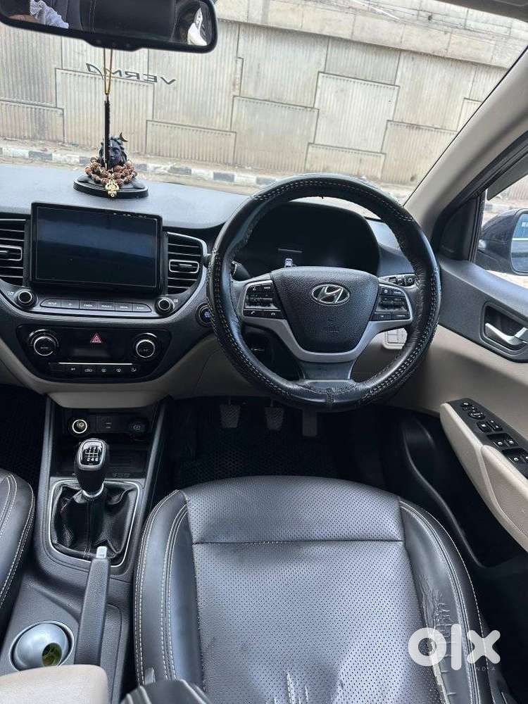 Hyundai Verna, 2023, Petrol