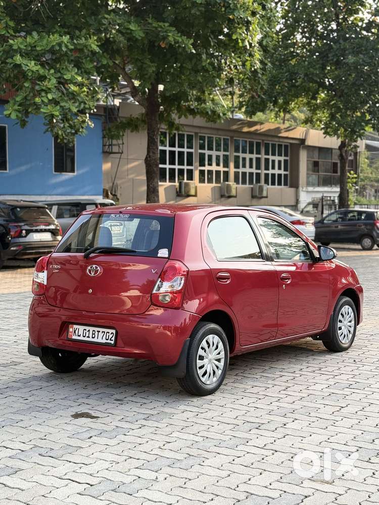 Toyota Etios Liva V, 2015, Petrol