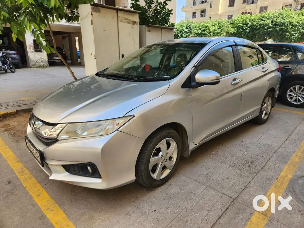 Honda City Vx Automatic Sunroof Top End Model With All Features Loaded