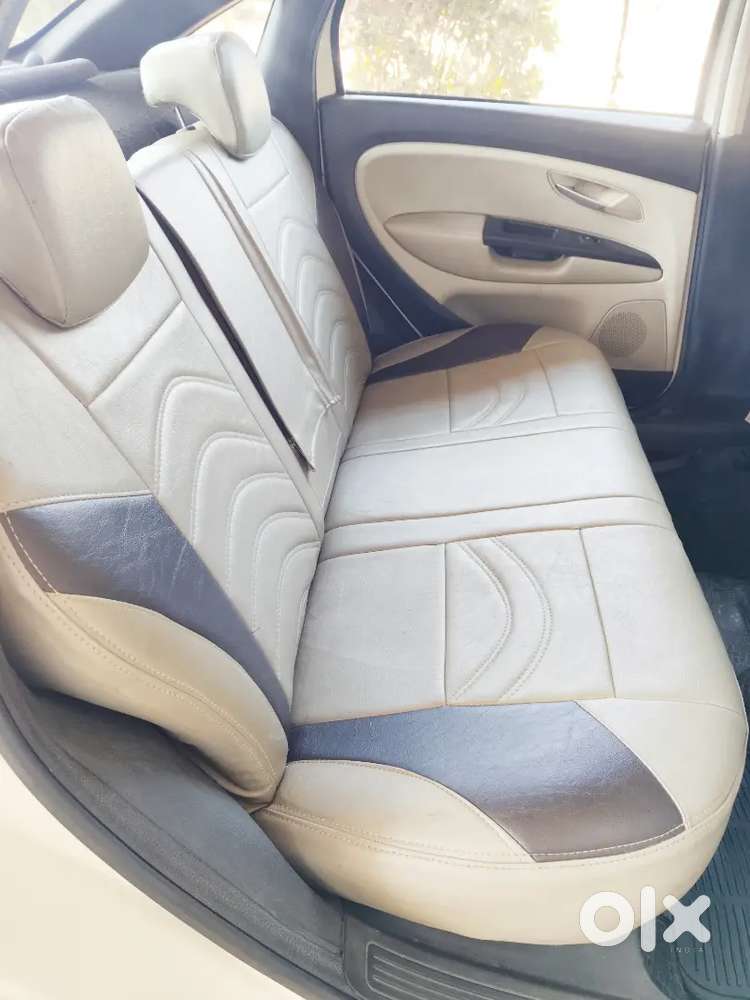 Fiat Linea Emotion  Diesel 2015